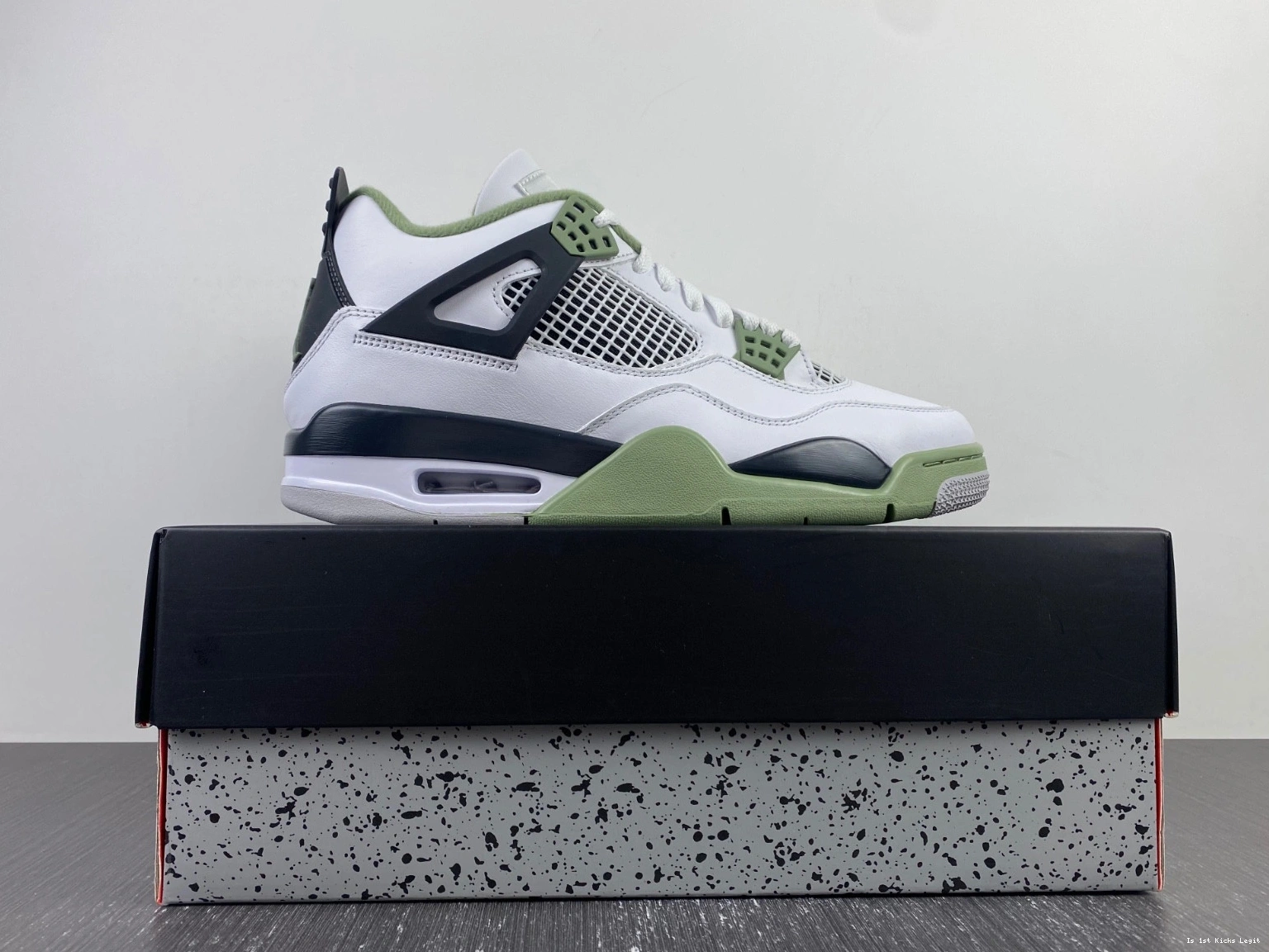 Green Jordan Air Seafoam WMNS Oil 4 AQ9129-103 1223